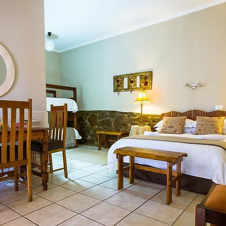 Hazeldene Accommodation Colesberg Eksteriør billede